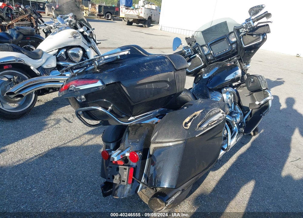 2021 INDIAN MOTORCYCLE CO. ROADMASTER LIMITED VIN: 56KTKABB0M3400196