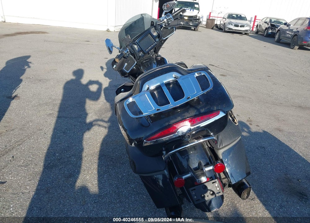 2021 INDIAN MOTORCYCLE CO. ROADMASTER LIMITED VIN: 56KTKABB0M3400196