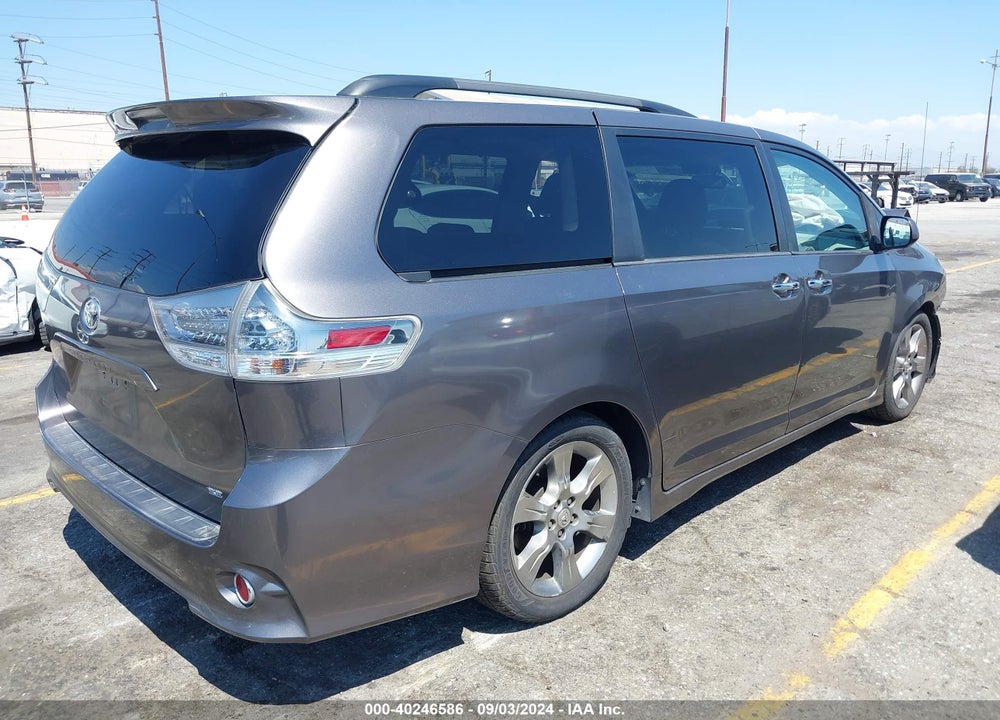 2014 TOYOTA SIENNA SE 8 PASSENGER VIN: 5TDXK3DCXES513145