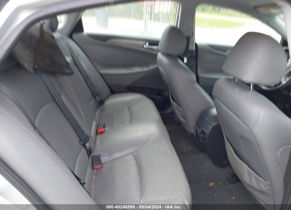 2012 HYUNDAI SONATA VIN: KMHEC4A45CA039683