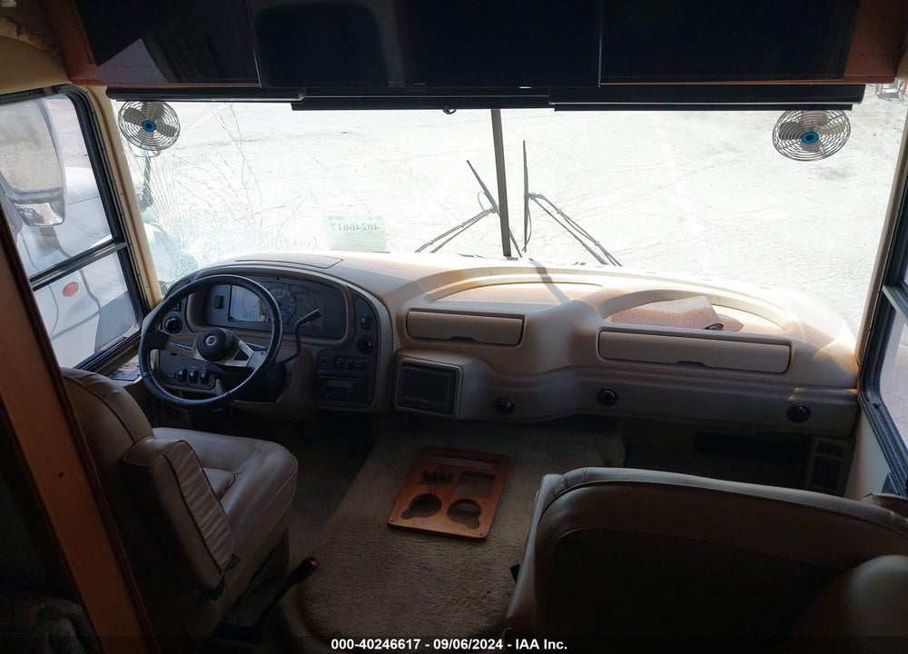 2004 DOLPHIN MOTORHOME VIN: 5B4MP67G743384503