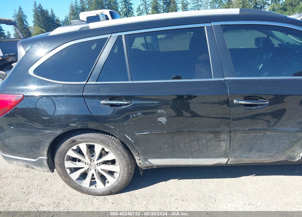 2017 SUBARU OUTBACK 3.6R TOURING VIN: 4S4BSETC5H3360635