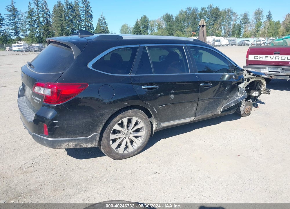 2017 SUBARU OUTBACK 3.6R TOURING VIN: 4S4BSETC5H3360635