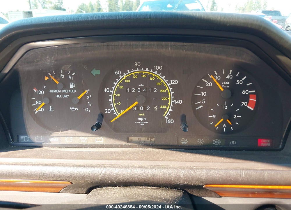 1992 MERCEDES-BENZ 300 E 2.6 VIN: WDBEA26D2NB695469