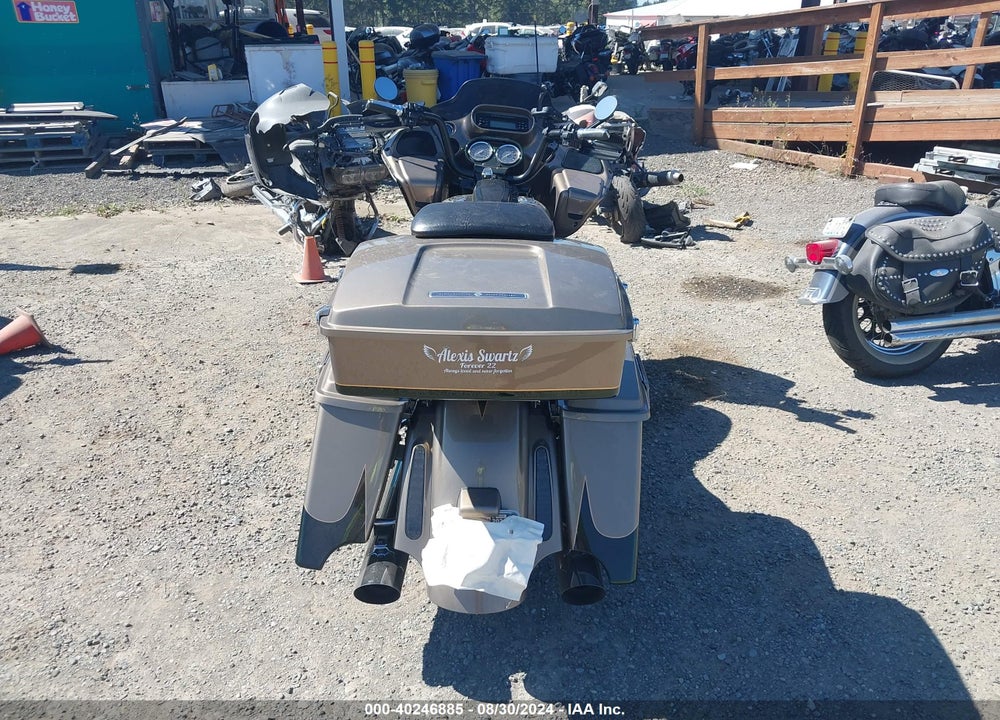2013 HARLEY-DAVIDSON FLTRXSE CVO ROAD GLIDE CUSTOM VIN: 1HD1TC81XDB958758
