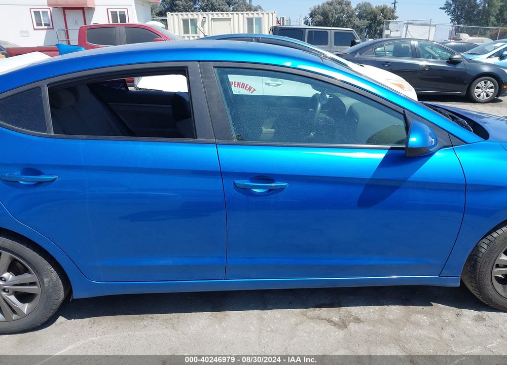 2018 HYUNDAI ELANTRA SEL VIN: 5NPD84LF2JH308356