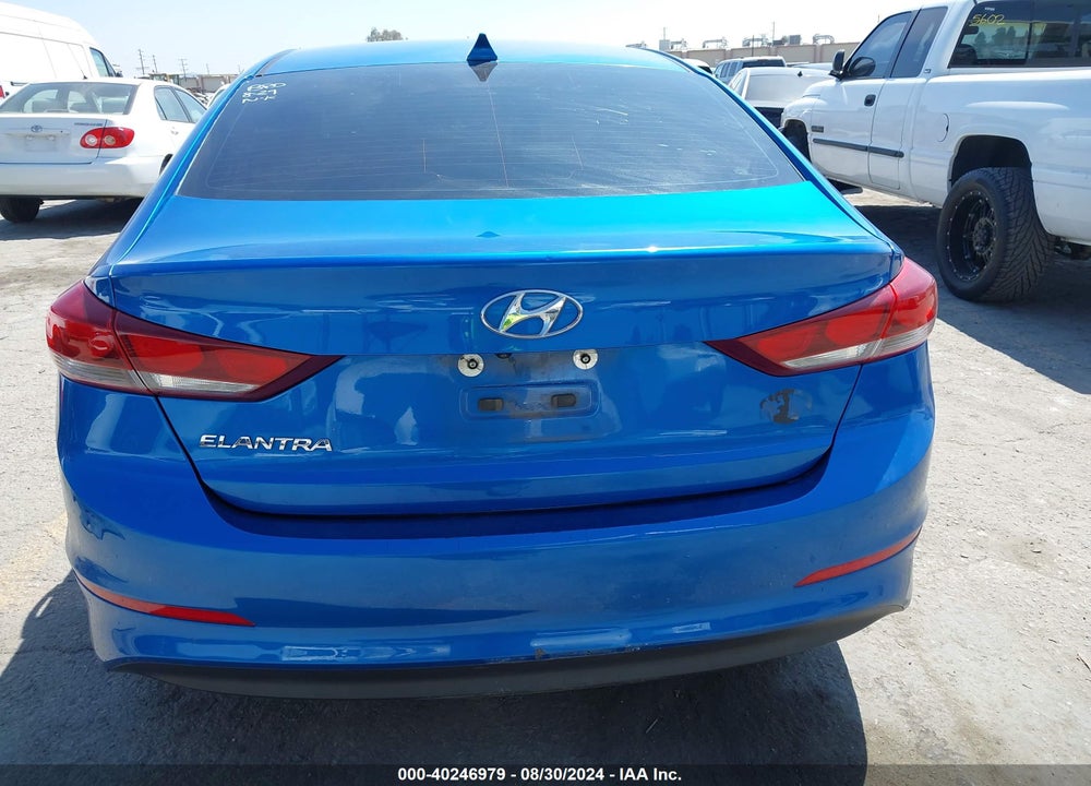 2018 HYUNDAI ELANTRA SEL VIN: 5NPD84LF2JH308356
