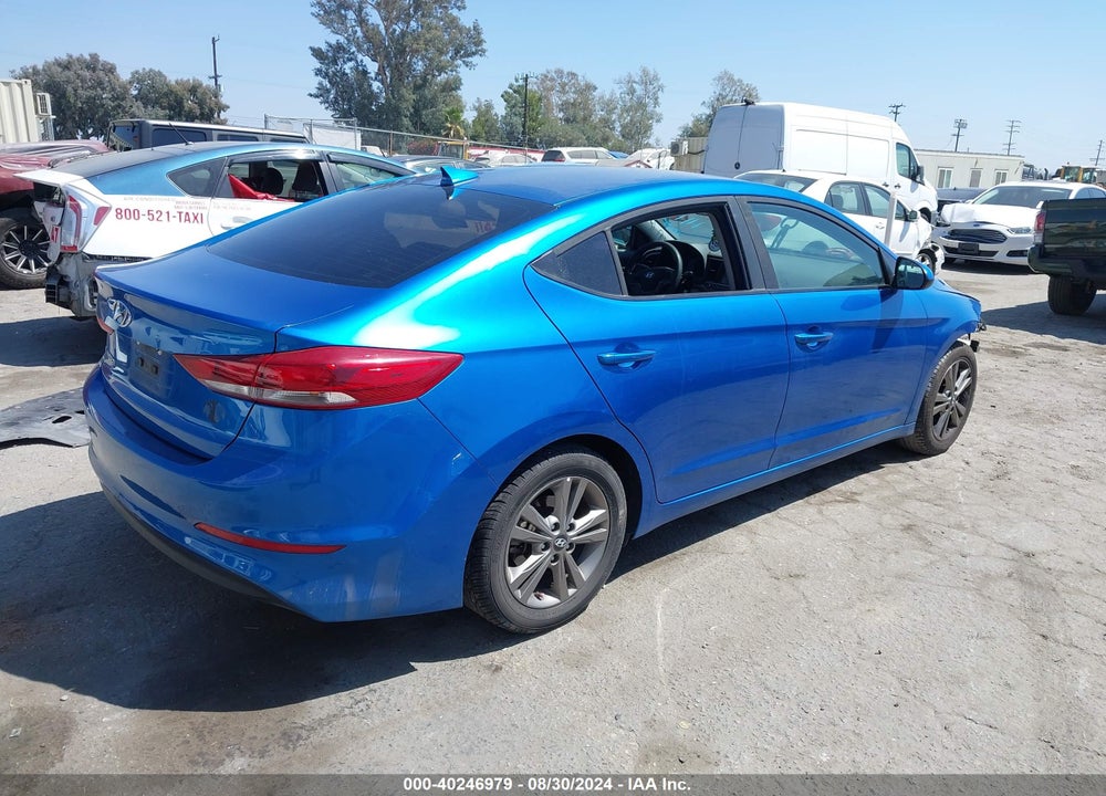 2018 HYUNDAI ELANTRA SEL VIN: 5NPD84LF2JH308356