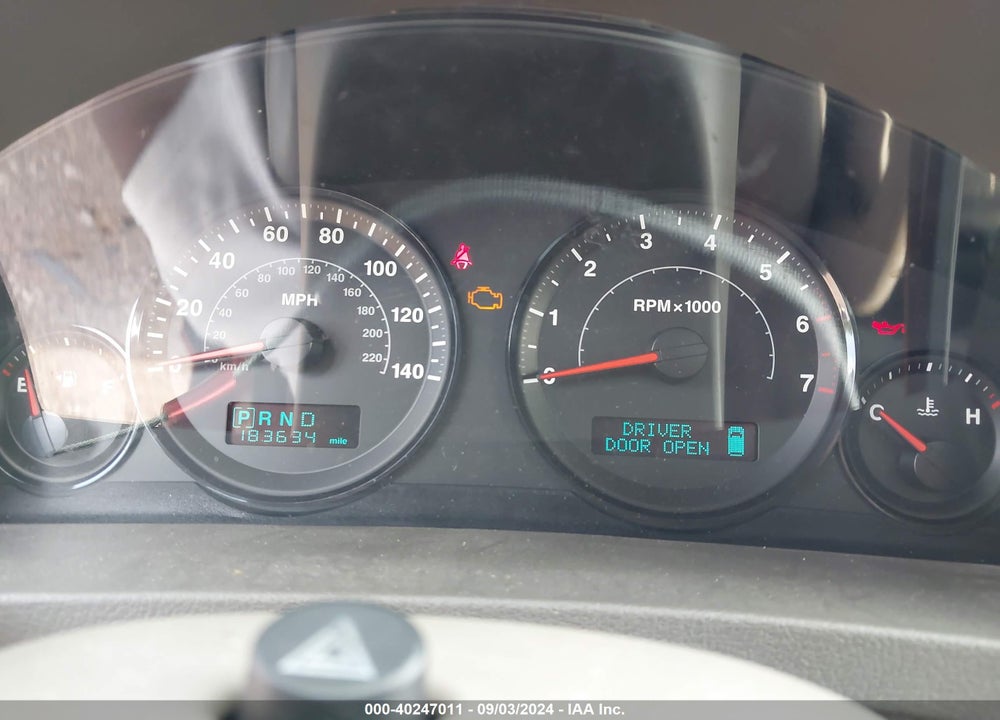 2005 JEEP GRAND CHEROKEE LAREDO VIN: 1J4HS48N25C661078
