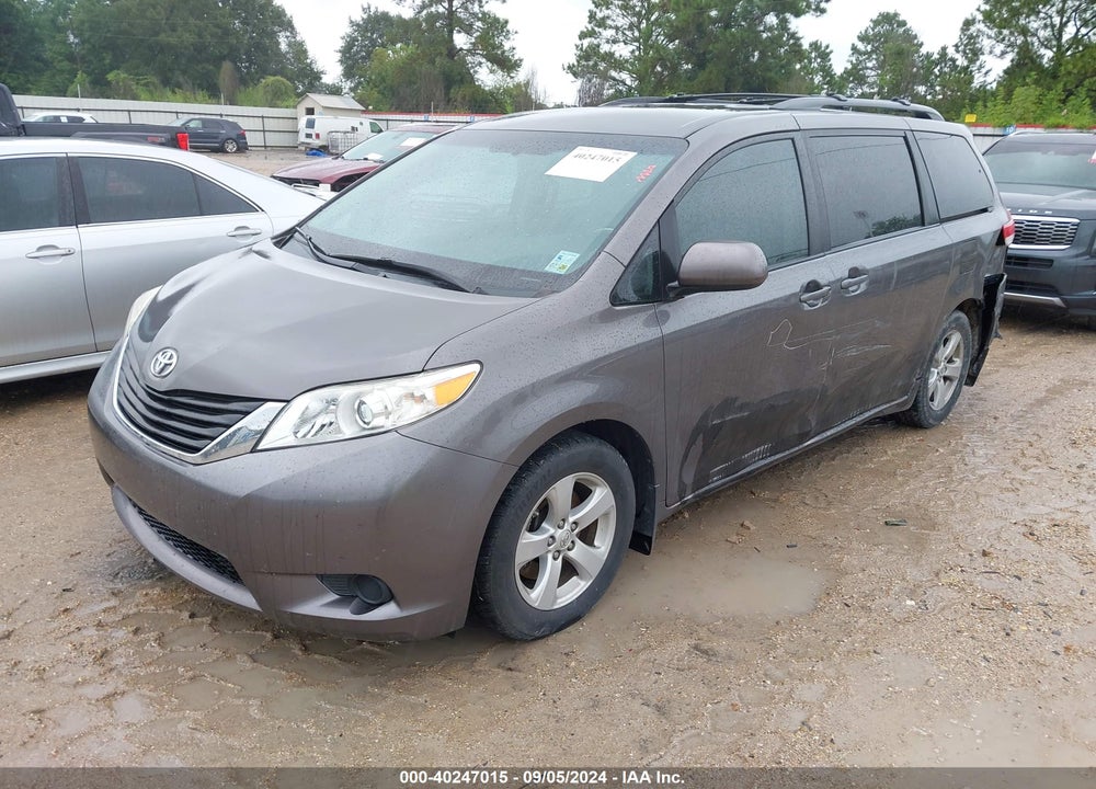 2014 TOYOTA SIENNA LE V6 8 PASSENGER VIN: 5TDKK3DC9ES441638