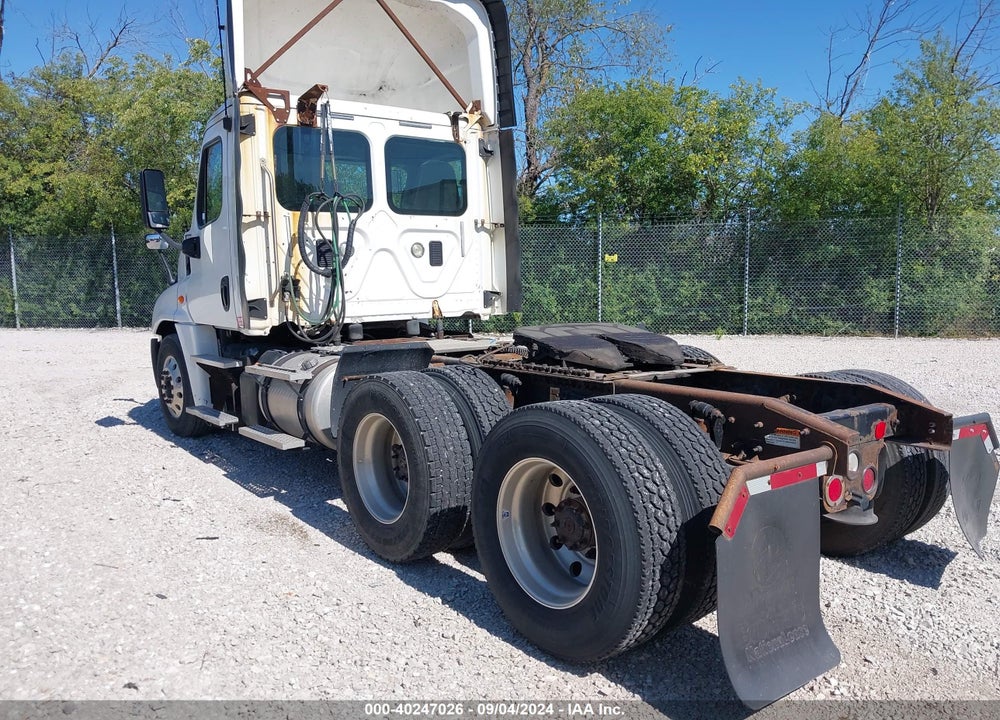 2016 FREIGHTLINER CASCADIA 125 VIN: 3AKJGEDV3GDGX7561