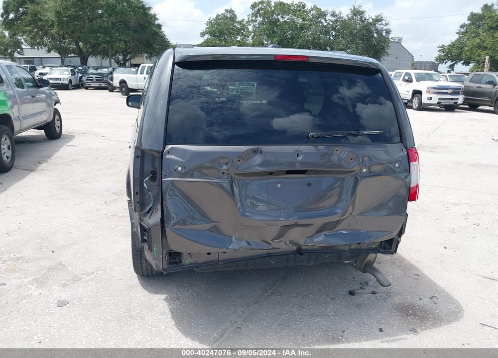 2015 CHRYSLER TOWN & COUNTRY TOURING VIN: 2C4RC1BG2FR657136