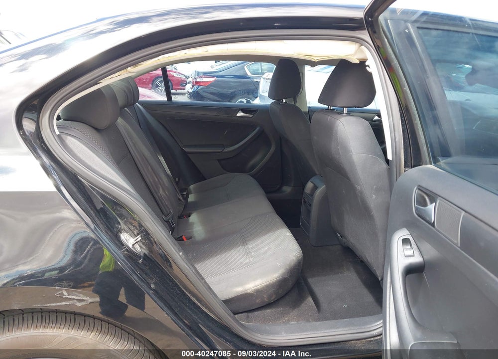 2014 VOLKSWAGEN JETTA 2.0L S VIN: 3VW2K7AJ4EM361445