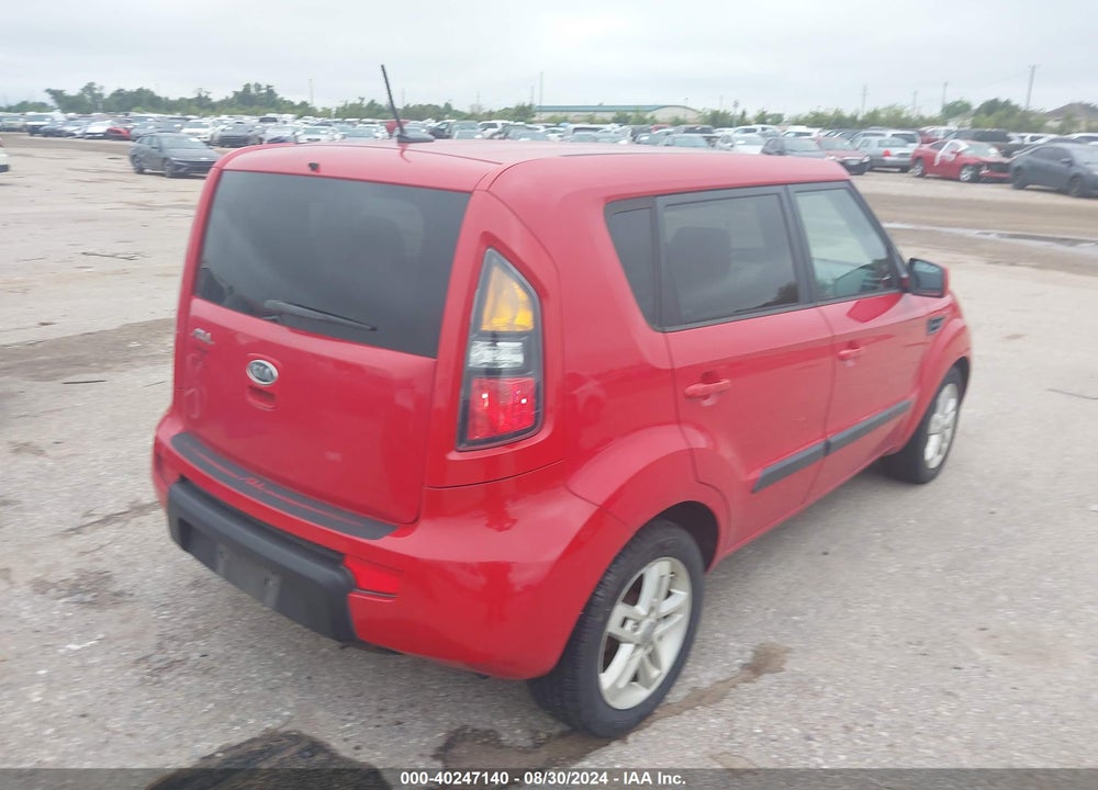 2011 KIA SOUL VIN: KNDJT2A24B7311268