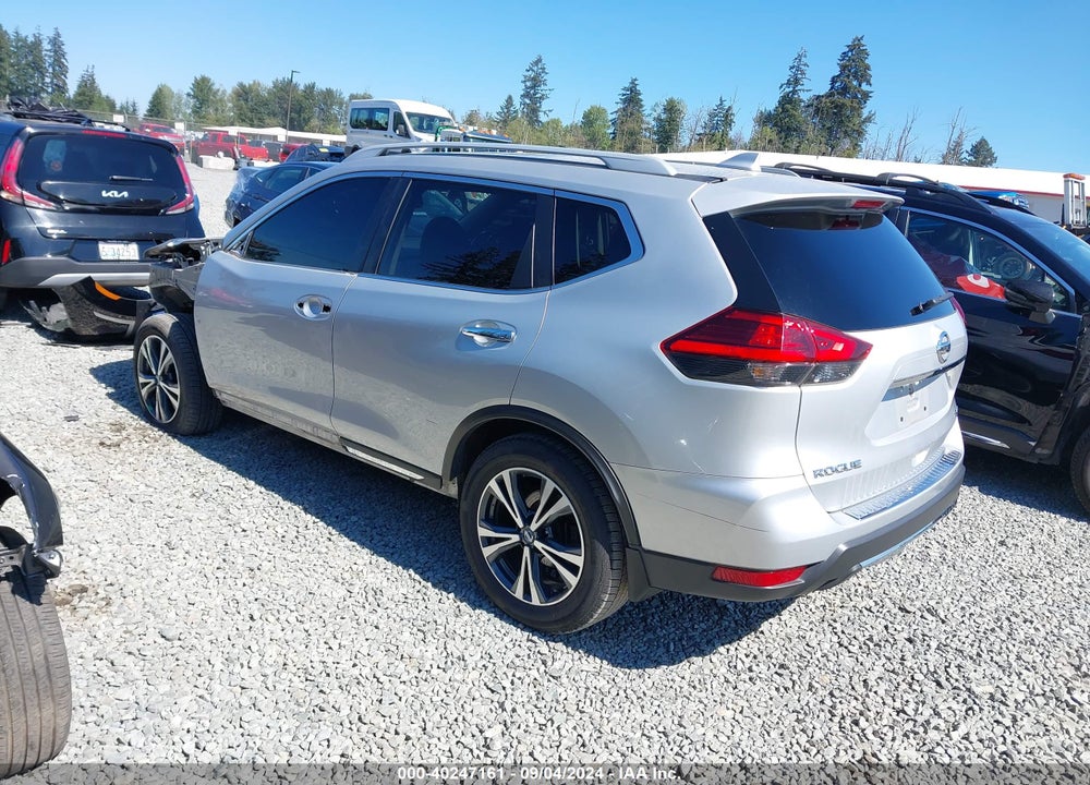 2017 NISSAN ROGUE SL VIN: 5N1AT2MV6HC760050