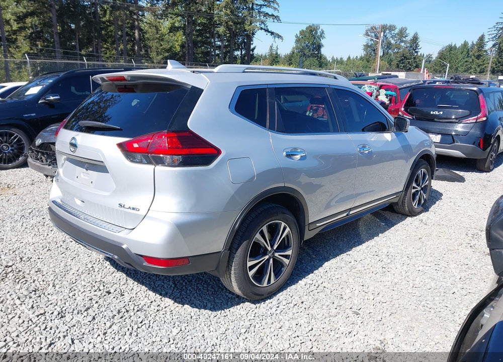 2017 NISSAN ROGUE SL VIN: 5N1AT2MV6HC760050