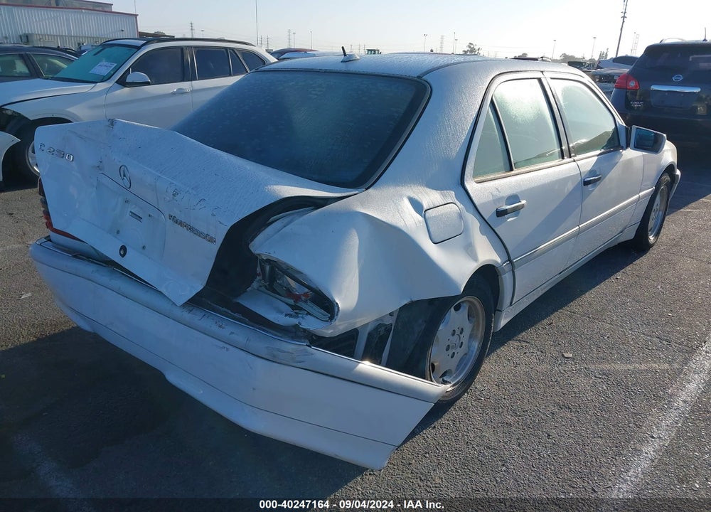 2000 MERCEDES-BENZ C 230 KOMPRESSOR VIN: WDBHA24G0YA839024