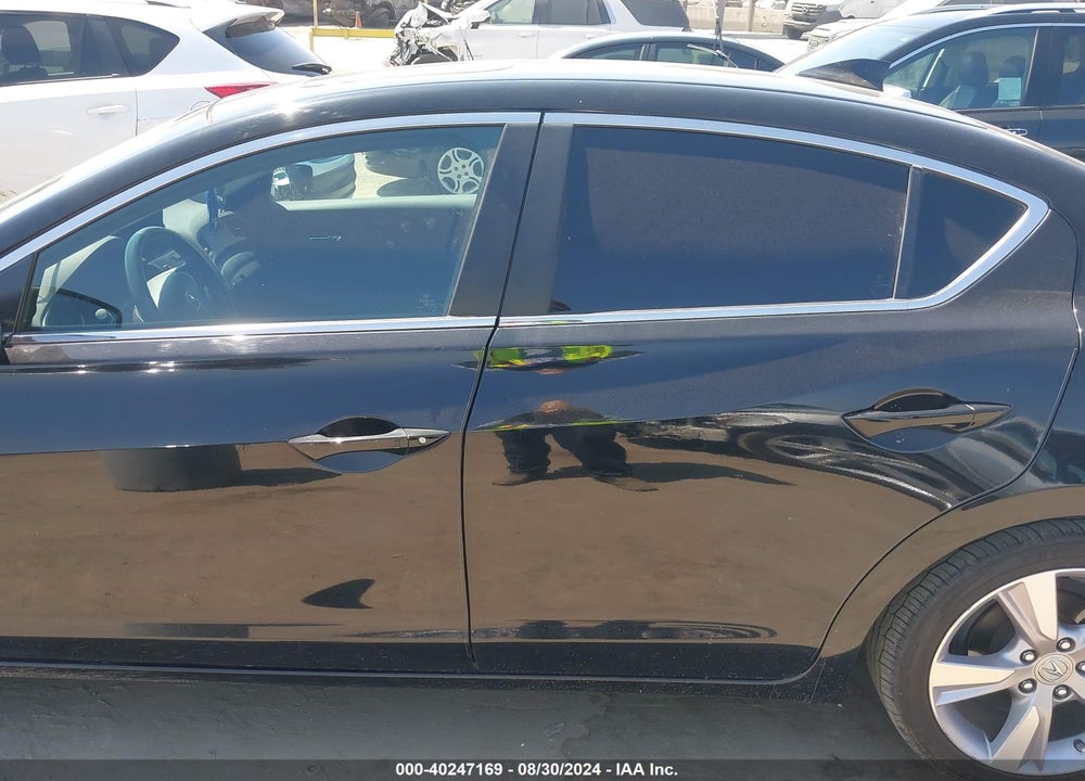 2014 ACURA ILX 2.0L VIN: 19VDE1F34EE013836