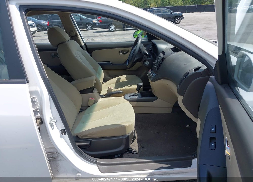 2010 HYUNDAI ELANTRA VIN: KMHDU4AD6AU976269