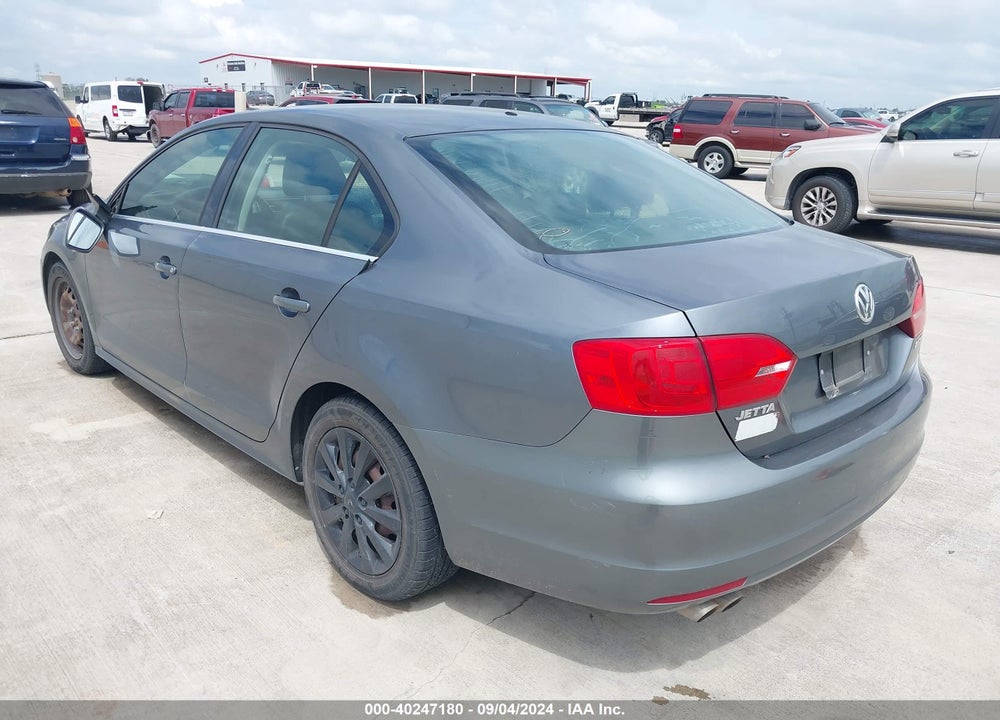 2013 VOLKSWAGEN JETTA 2.5L SE VIN: 3VWDP7AJ6DM402683