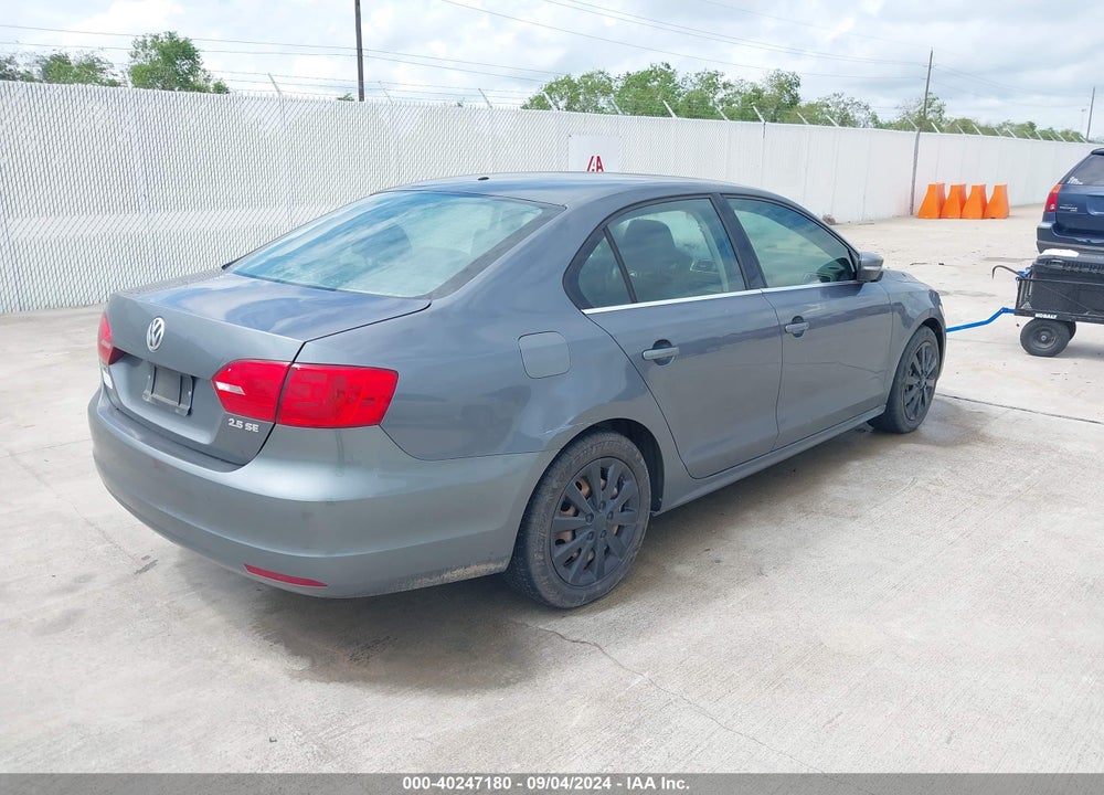 2013 VOLKSWAGEN JETTA 2.5L SE VIN: 3VWDP7AJ6DM402683