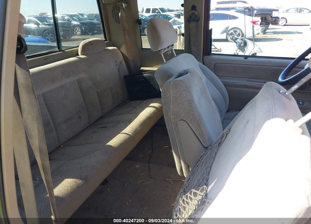 1998 CHEVROLET K1500 FLEETSIDE VIN: 1GCEK19R6WE189952