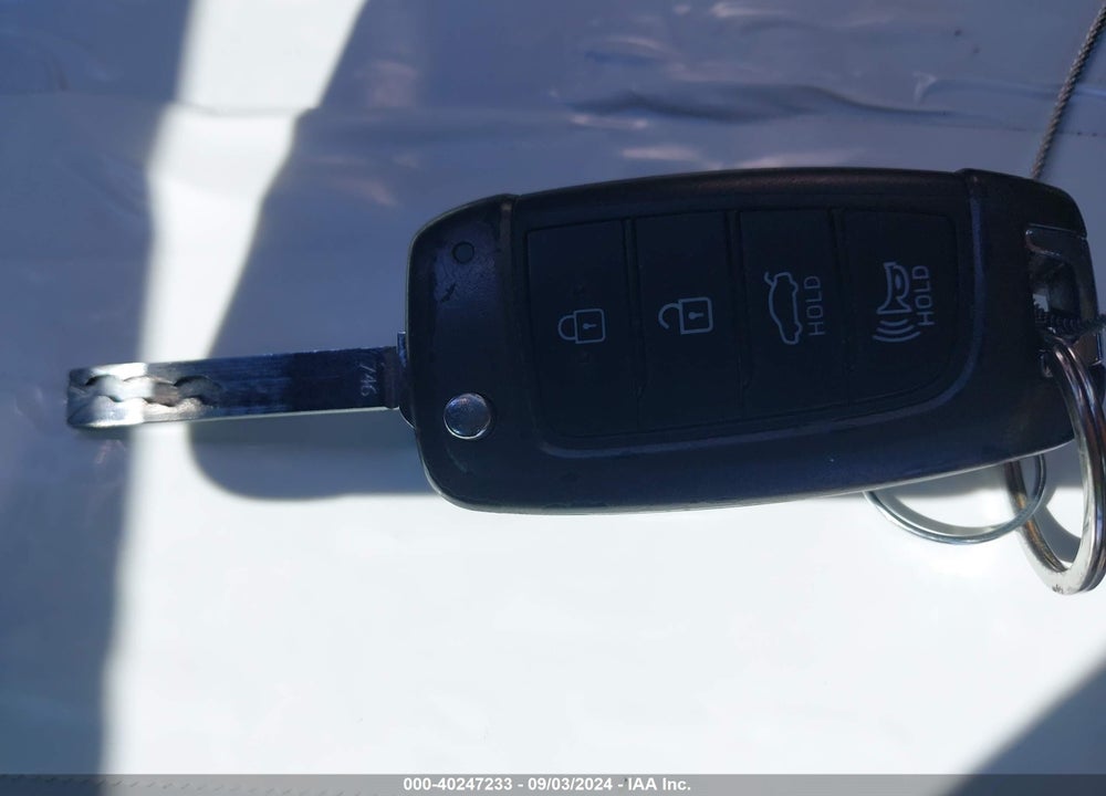 2019 HYUNDAI ACCENT SEL VIN: 3KPC24A34KE051082