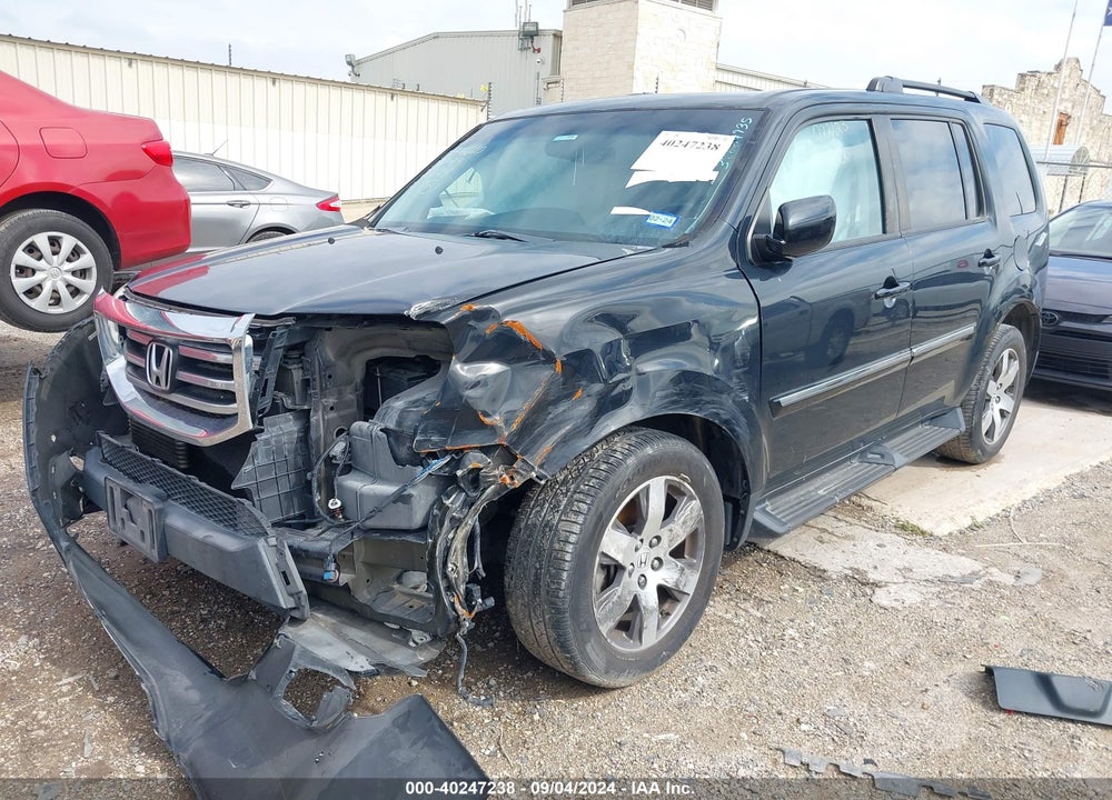 2015 HONDA PILOT TOURING VIN: 5FNYF4H96FB022123