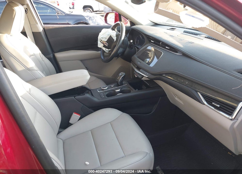 2019 CADILLAC XT4 PREMIUM LUXURY VIN: 1GYFZCR45KF196258