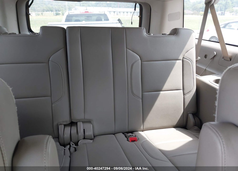 2015 CHEVROLET SUBURBAN 1500 LTZ VIN: 1GNSKKKC6FR624788