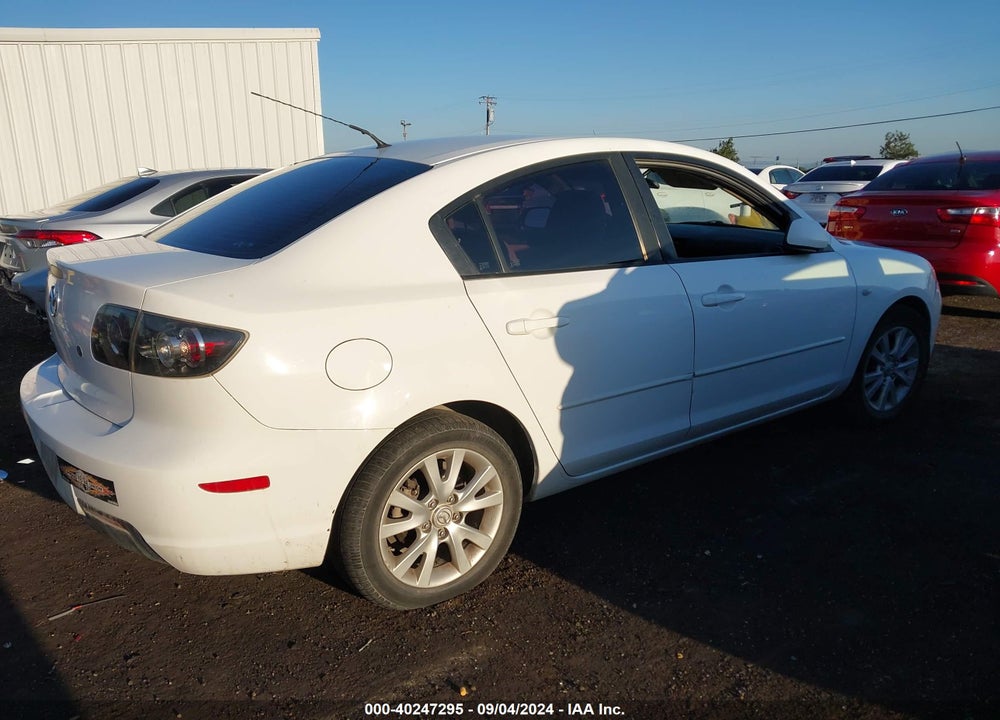 2008 MAZDA 3 I VIN: JM1BK32G581853479