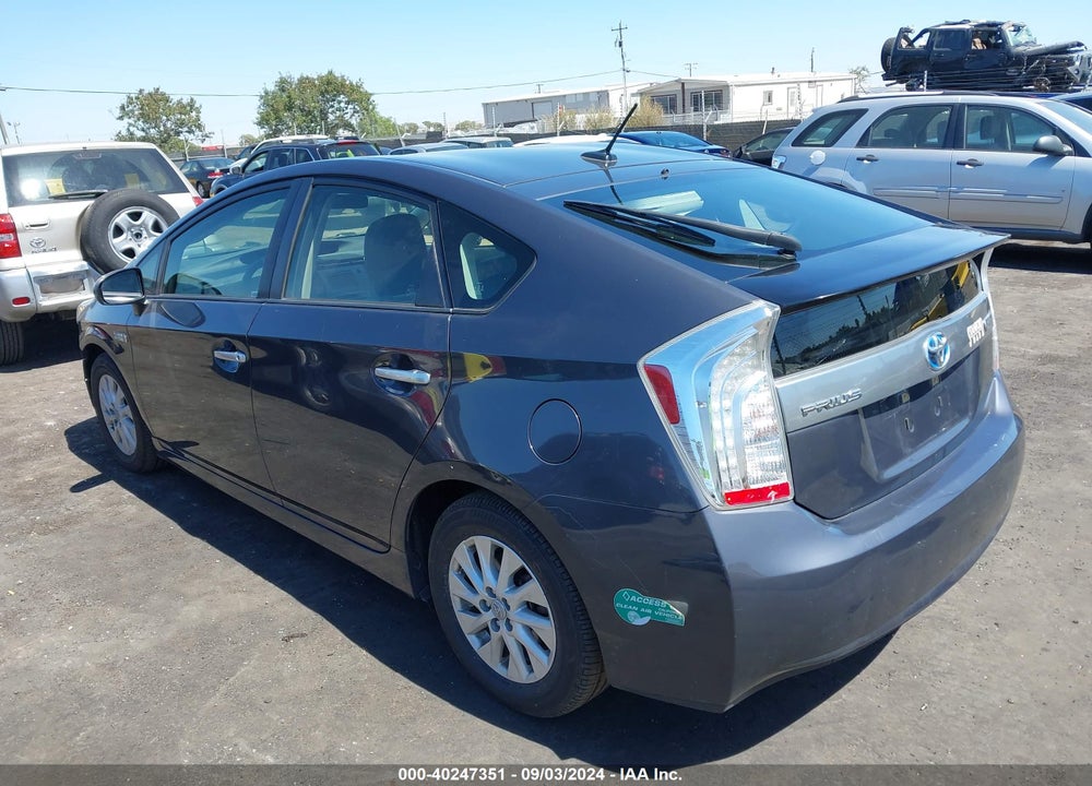2014 TOYOTA PRIUS PLUG-IN VIN: JTDKN3DP5E3057061