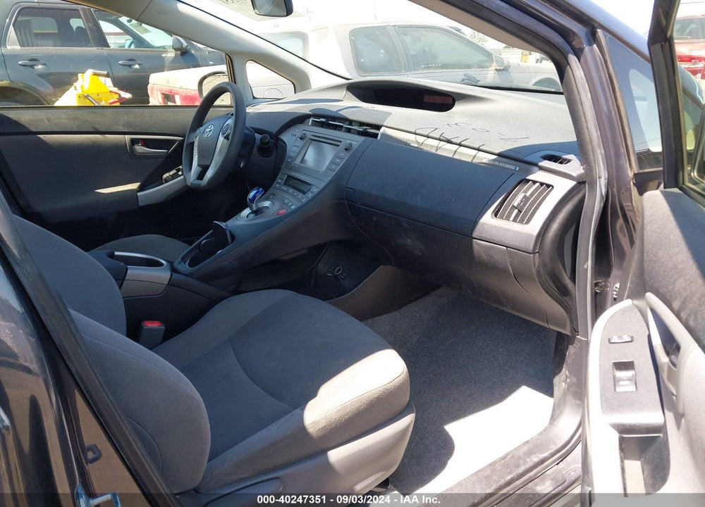 2014 TOYOTA PRIUS PLUG-IN VIN: JTDKN3DP5E3057061