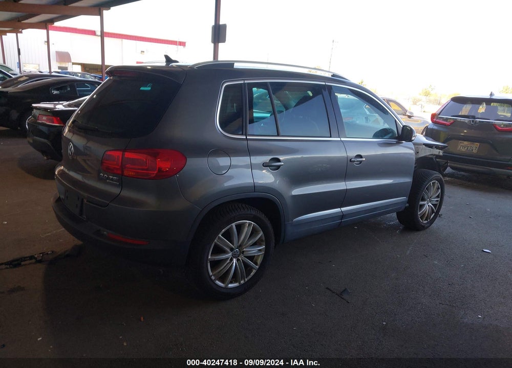 2015 VOLKSWAGEN TIGUAN SEL VIN: WVGBV7AX4FW506401
