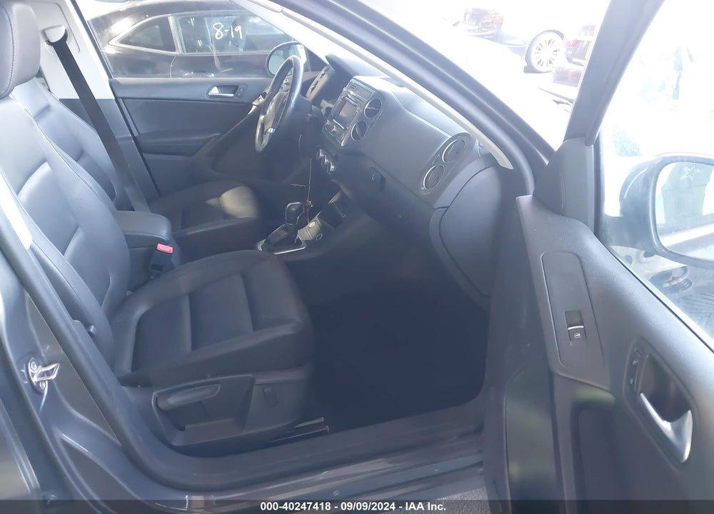 2015 VOLKSWAGEN TIGUAN SEL VIN: WVGBV7AX4FW506401