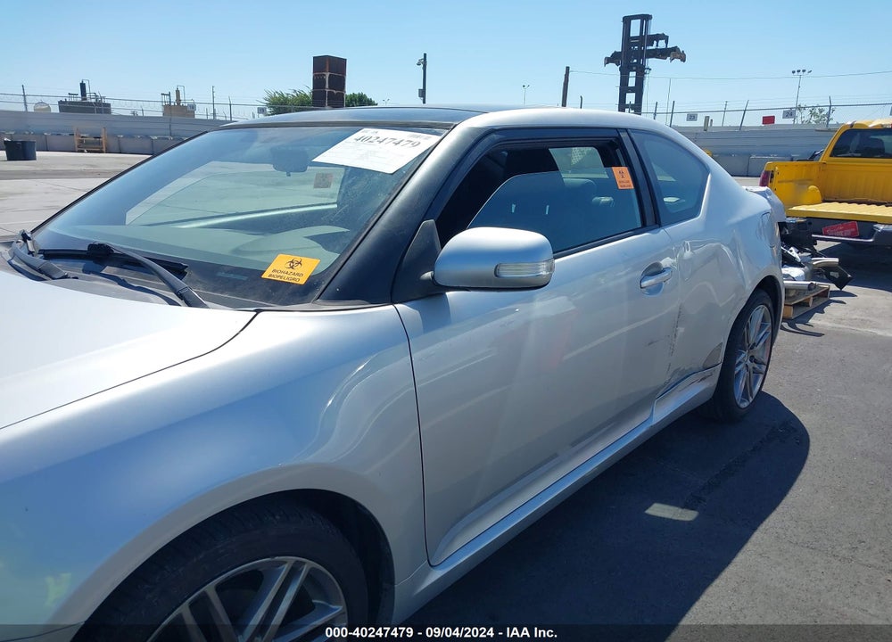 2011 SCION TC VIN: JTKJF5C78B3004218