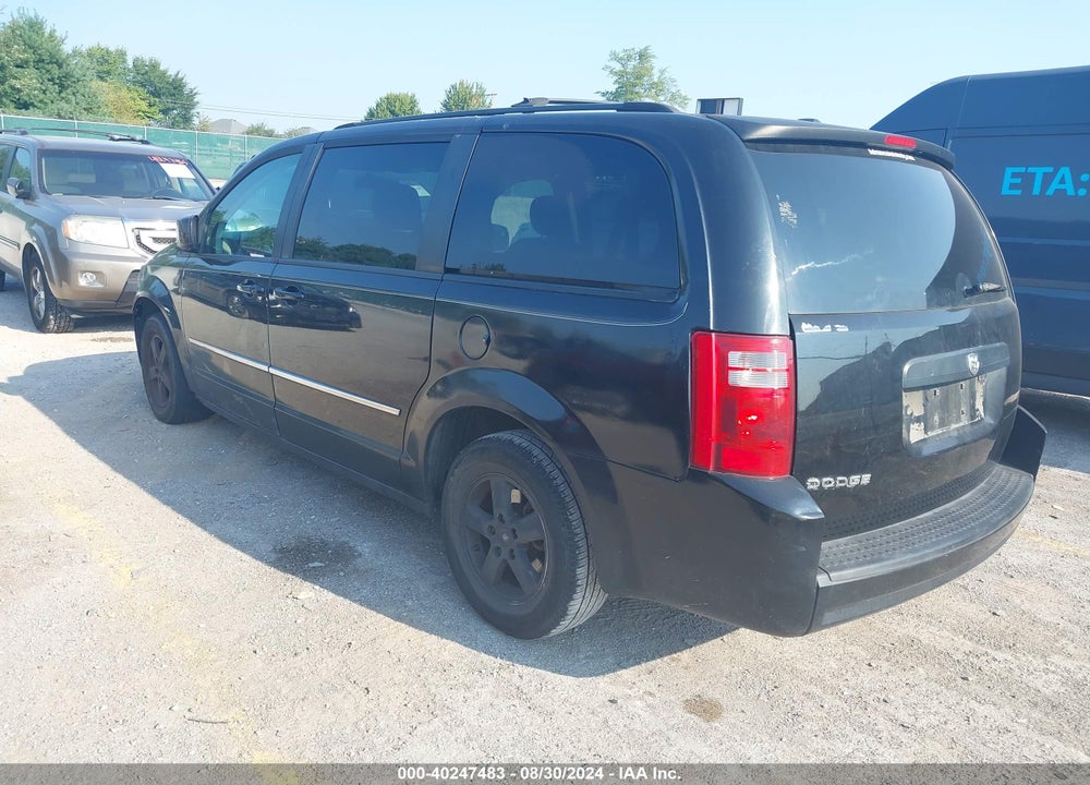 2010 DODGE GRAND CARAVAN SXT VIN: 2D4RN5D12AR196767