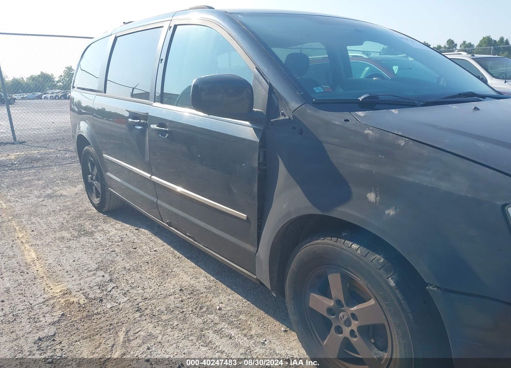 2010 DODGE GRAND CARAVAN SXT VIN: 2D4RN5D12AR196767