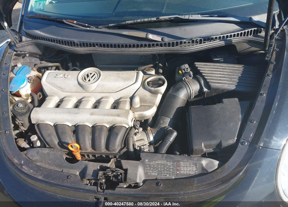 2010 VOLKSWAGEN NEW BEETLE 2.5L VIN: 3VWPG3AG7AM036285
