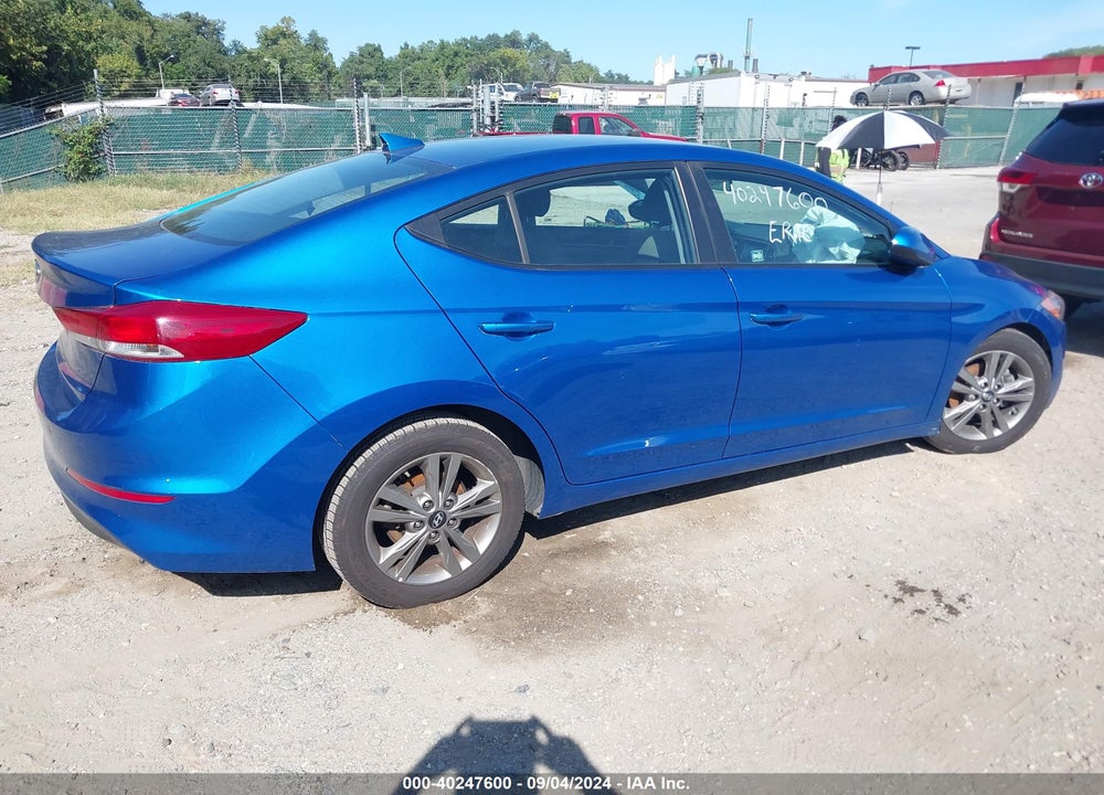 2018 HYUNDAI ELANTRA SEL VIN: 5NPD84LF9JH330421