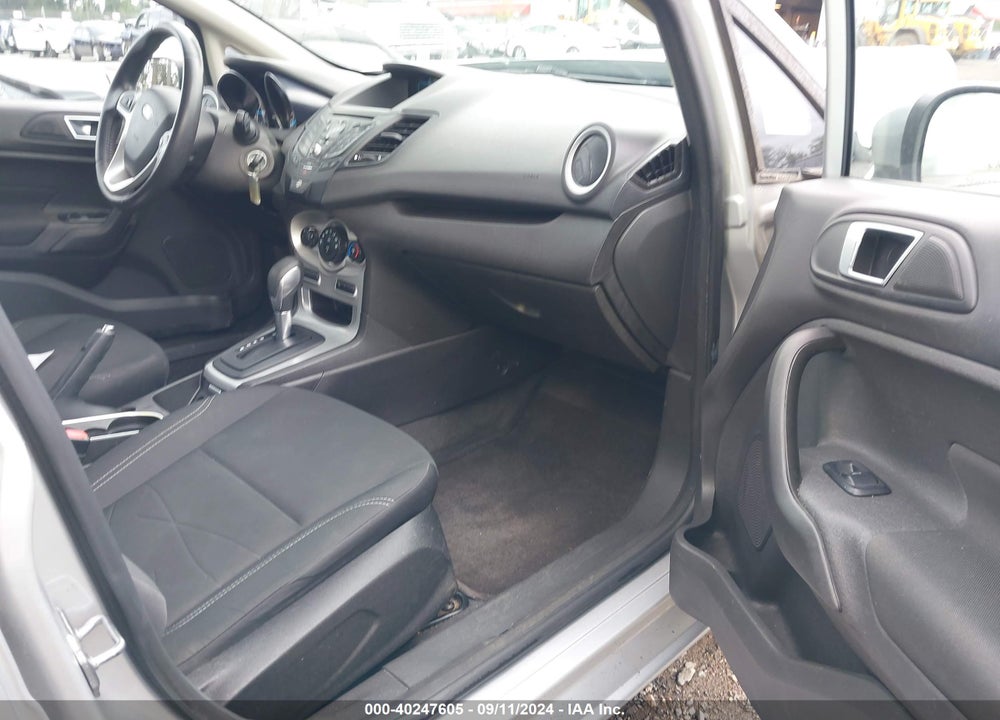 2015 FORD FIESTA SE VIN: 3FADP4BJ8FM204079