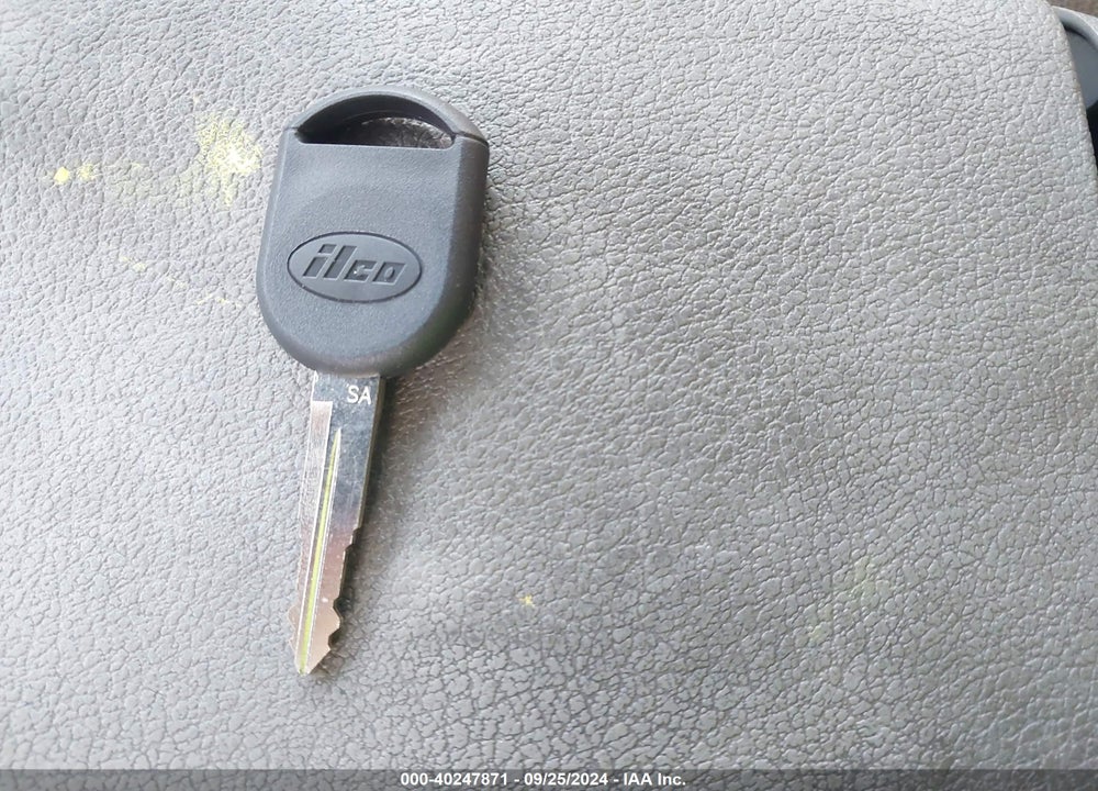 2006 MAZDA TRIBUTE I VIN: 4F2YZ02Z66KM09038
