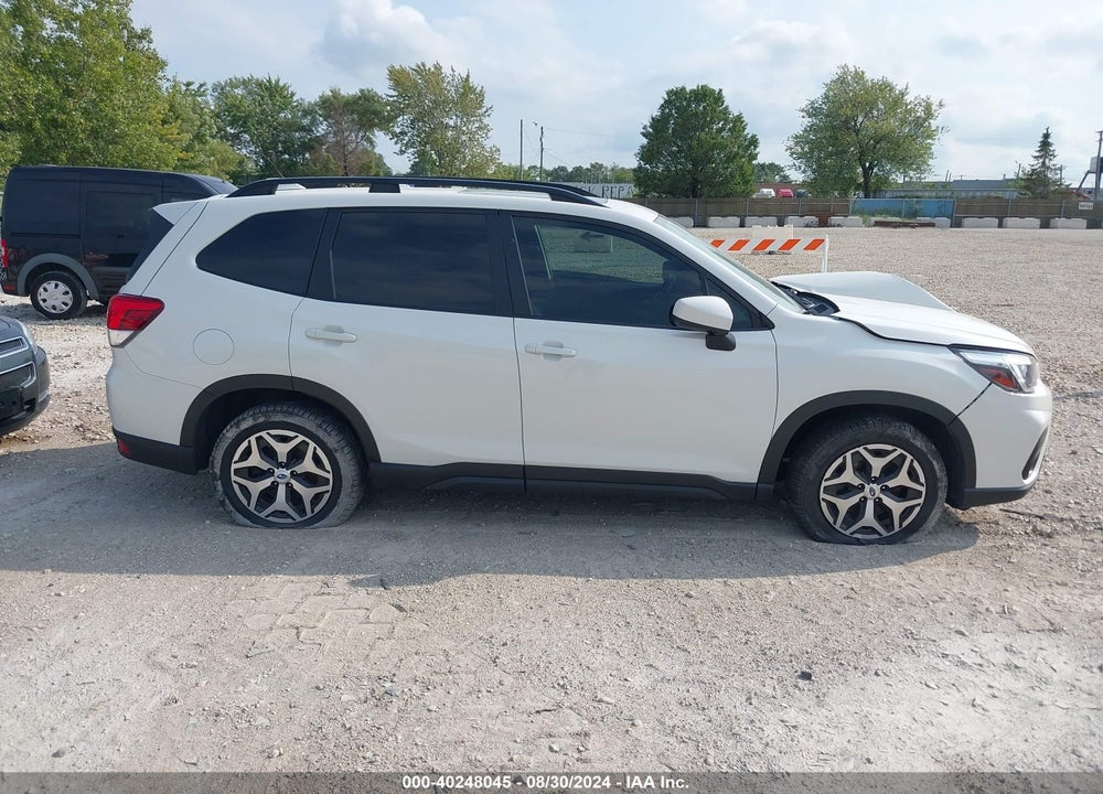 2020 SUBARU FORESTER PREMIUM VIN: JF2SKAJC7LH418077