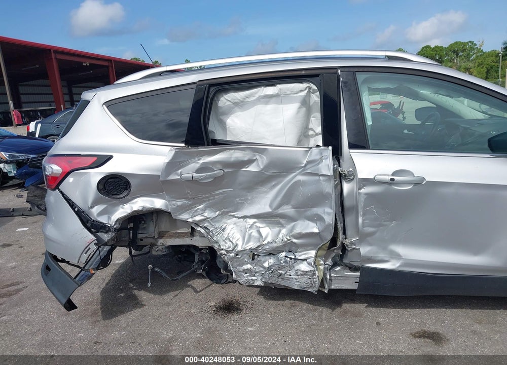 2017 FORD ESCAPE TITANIUM VIN: 1FMCU0JD7HUC95908