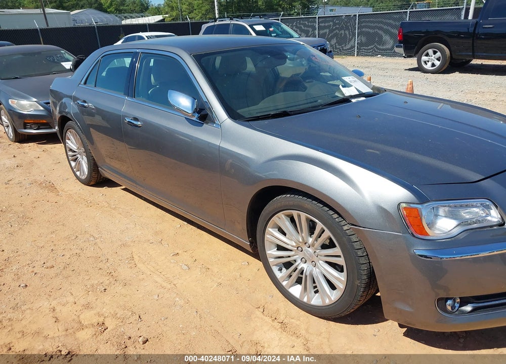 2012 CHRYSLER 300C VIN: 2C3CCAET2CH174458