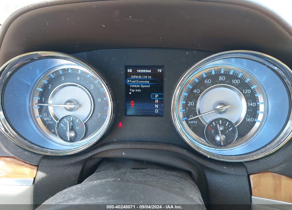 2012 CHRYSLER 300C VIN: 2C3CCAET2CH174458