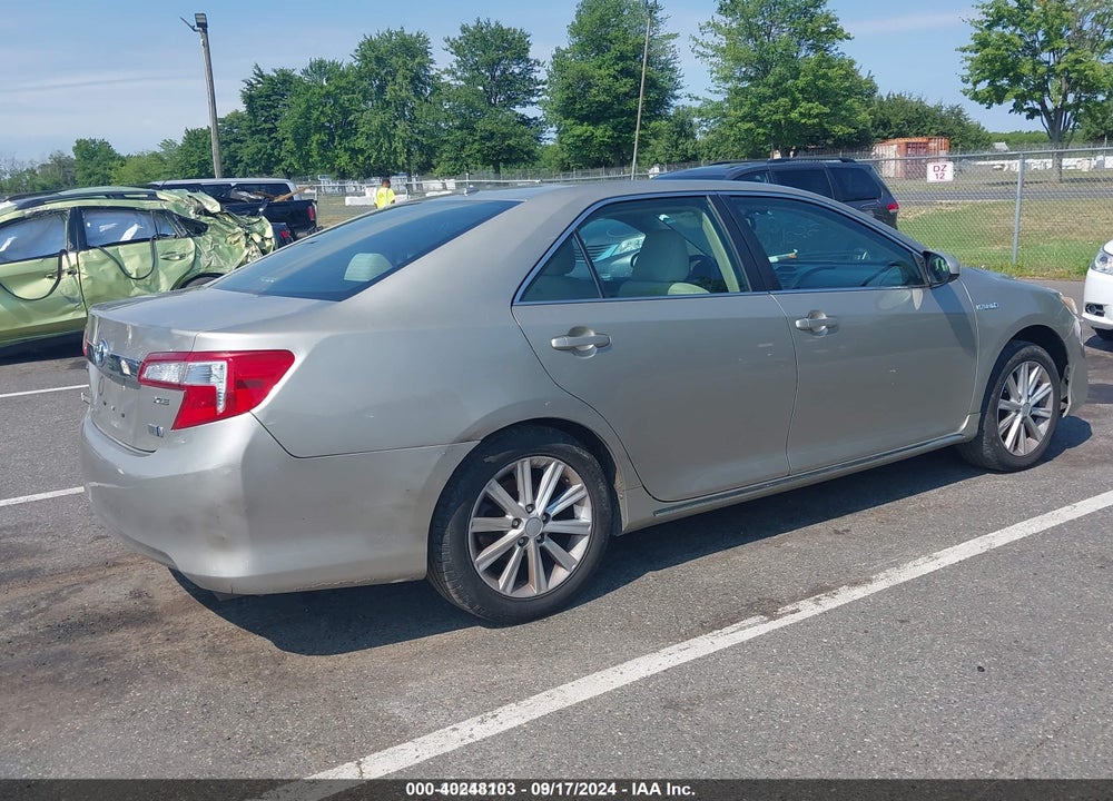 2014 TOYOTA CAMRY HYBRID XLE VIN: 4T1BD1FK1EU139352