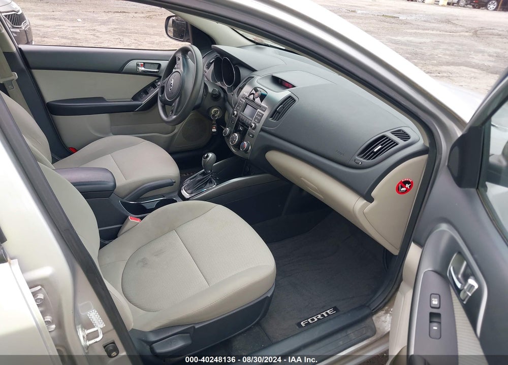 2013 KIA FORTE EX VIN: KNAFU5A26D5689284