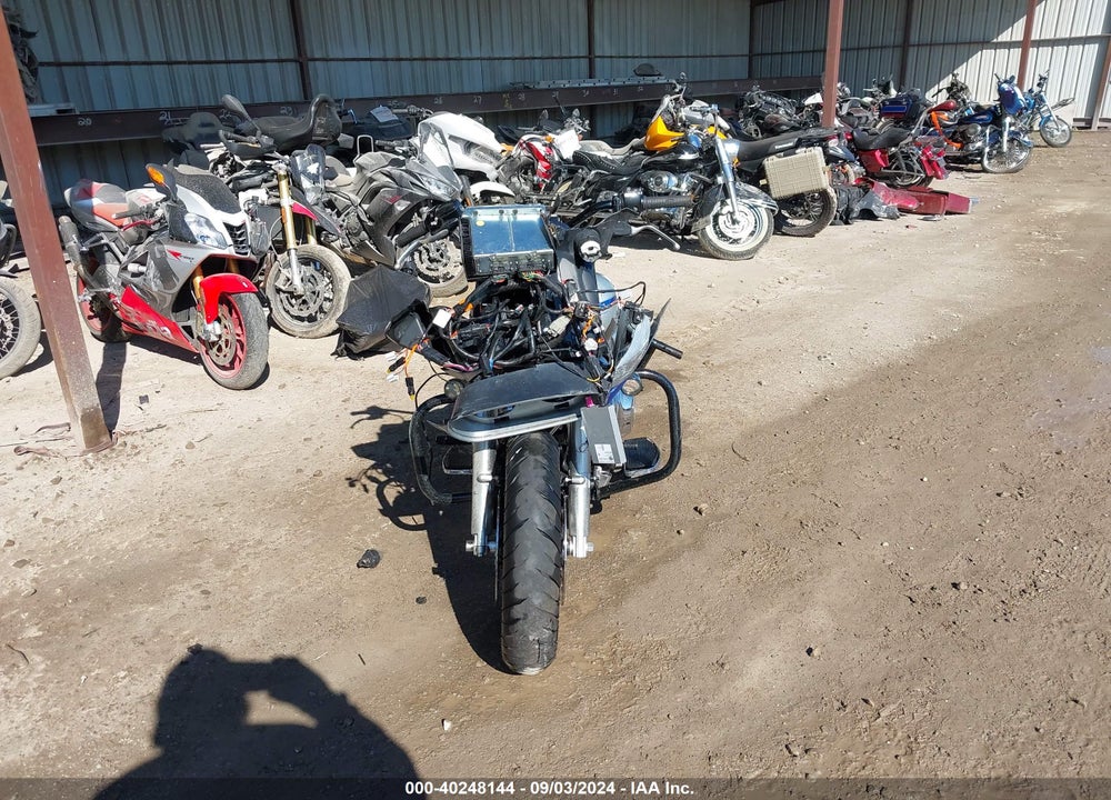2011 HARLEY-DAVIDSON FLTRU VIN: 1HD1KGM15BB626739