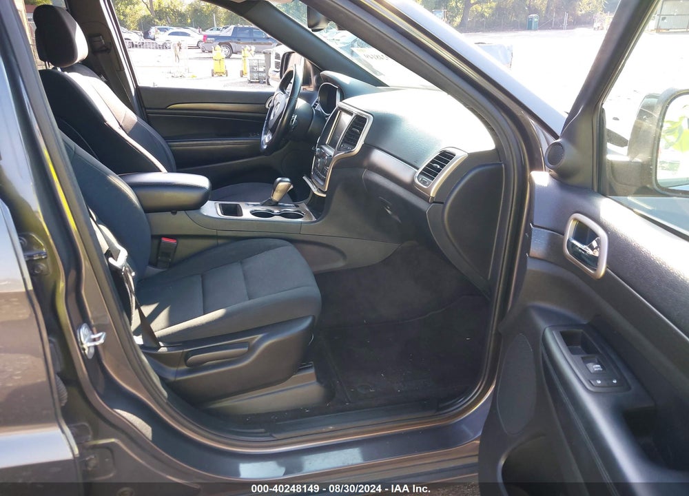 2016 JEEP GRAND CHEROKEE LAREDO VIN: 1C4RJEAG3GC428697